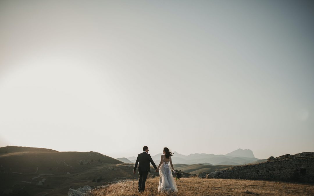 ¿Qué debo tener en centa para organizar una boda?