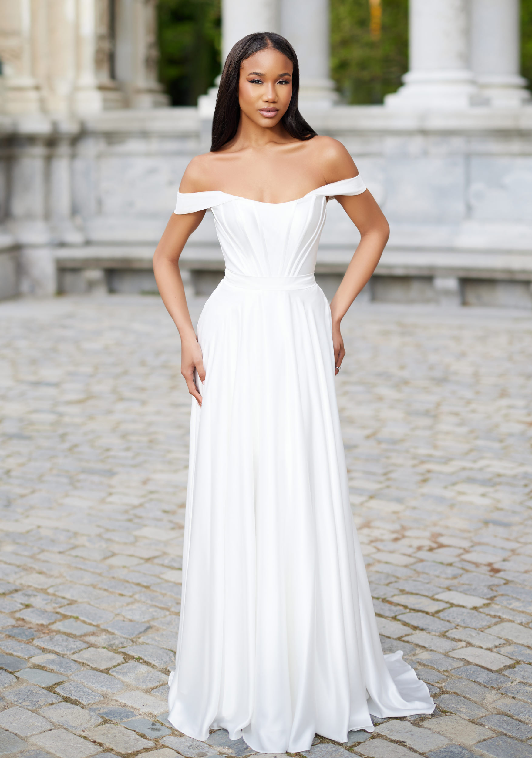 Vestido de novia_1055_marfil_Christian Koehlert Vestido de novia_1055_marfil_Christian Koehlert